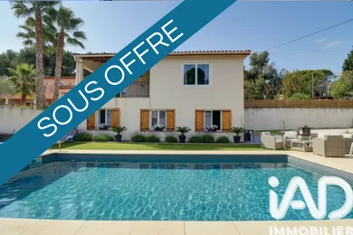 Maison à Saint-Mitre-les-Remparts (13920)