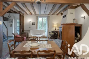 Maison à Saint-Jean-de-la-Ruelle (45140)