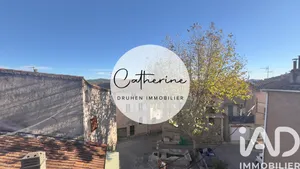 Townhouse in Cuers (83390)