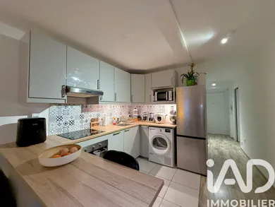 Apartment in Morangis (91420)