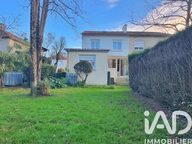 House in Sauzé-Vaussais (79190)