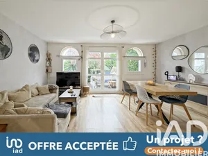 House in Paron (89100)