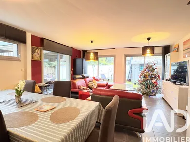 Maison à Bordeaux (33200)