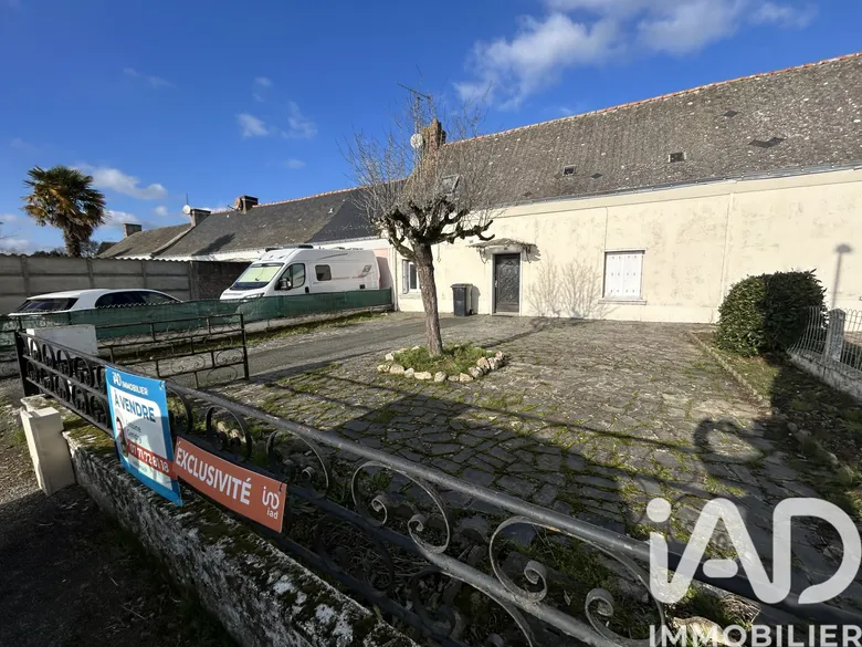 Maison 4 pièces 84 m² · à Ombrée d'Anjou · 84 m² · 81 000 €