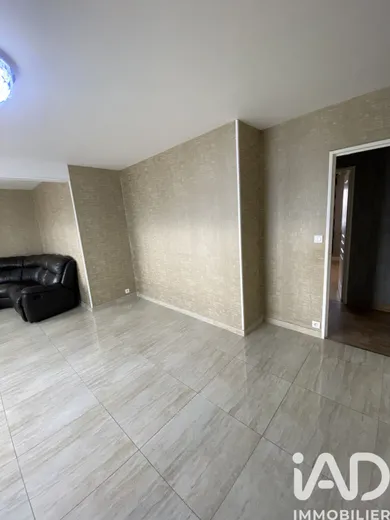 Apartment in Troyes (10000)