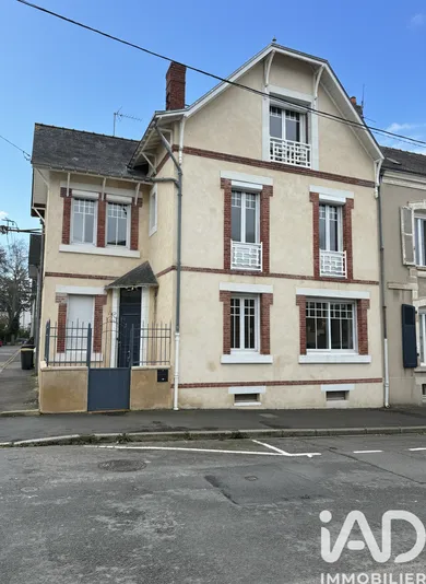 Maison de ville à Laval (53000)