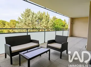 Apartment in Aix-en-Provence (13090)