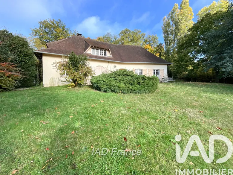 Maison 8 pièces 225 m² · à Évecquemont · 225 m² · 499 000 €