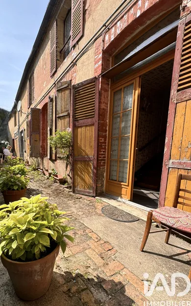 Townhouse in Pont-sur-Yonne (89140)