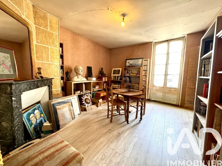 Maison 6 pièces 136 m² · à Pont-sur-Yonne · 136 m² · 150 000 €