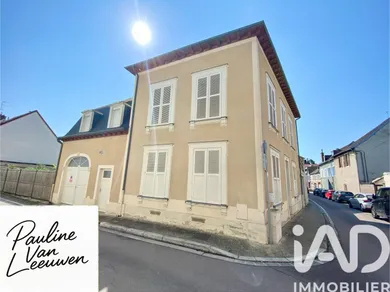 Townhouse in Bar-sur-Seine (10110)