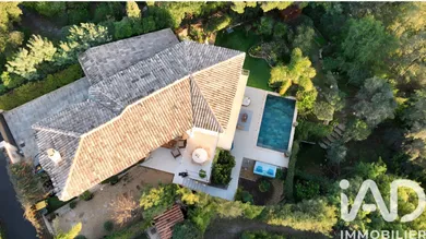 Architectural house in Sainte-Maxime (83120)