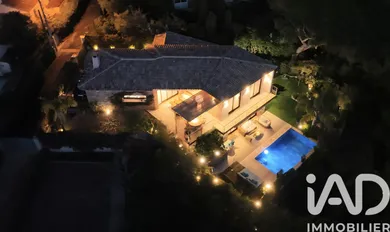 Architectural house in Sainte-Maxime (83120)