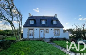 Maison traditionnelle à Saint-Hernin (29270)