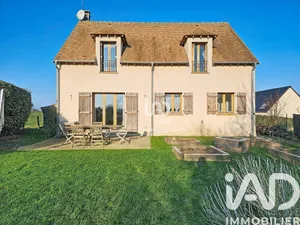 Maison traditionnelle à Guerville (78930)