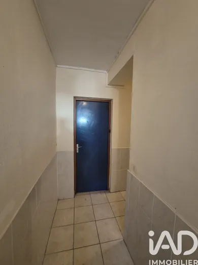 Building in Rebais (77510)