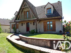 Maison traditionnelle à Villeblevin (89340)