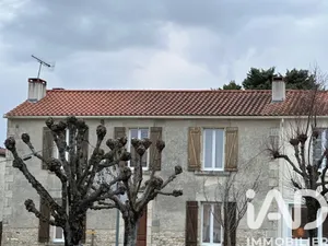 Maison de village à Grues (85580)