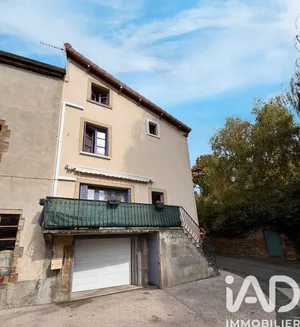 Townhouse in Vic-le-Comte (63270)