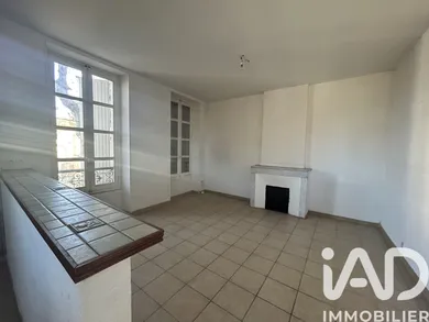Apartment in Volonne (04290)