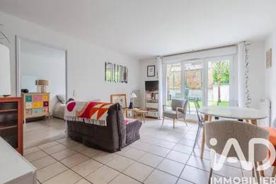 Apartment in Villebon-sur-Yvette (91140)