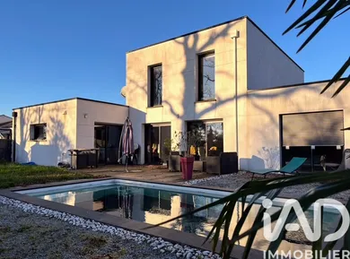 Maison à La Roche-sur-Yon (85000)