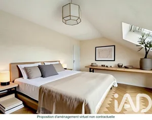 Maison traditionnelle à Sainte-Geneviève-des-Bois (91700)