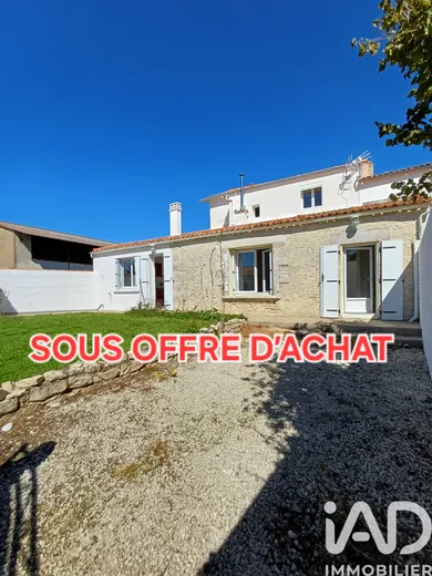 House in Angliers (17540)