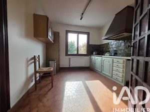 House in Le Mesnil-Saint-Denis (78320)
