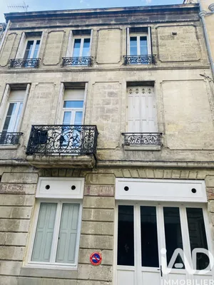 Apartment in Bordeaux (33300)
