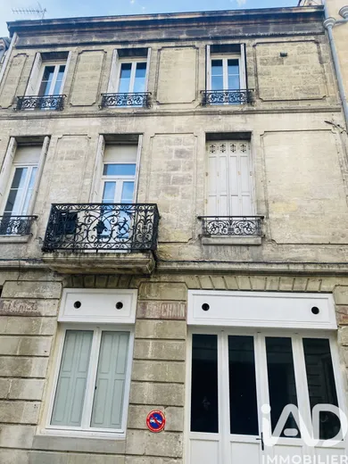 Apartment in Bordeaux (33300)