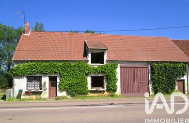 Maison de campagne à Varennes-lès-Narcy (58400)