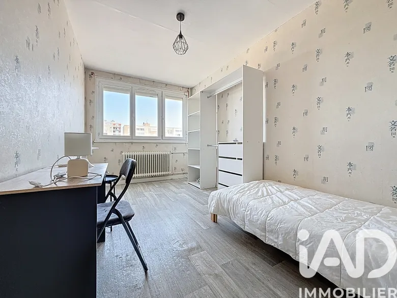 Appartement 4 pièces 71 m² · à Orléans · 71 m² · 390 €/mois