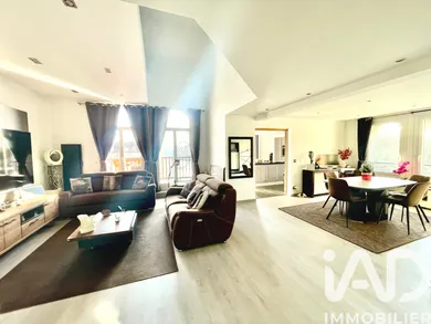 Triplex à Cergy (95000)