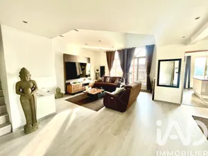 Triplex à Cergy (95000)