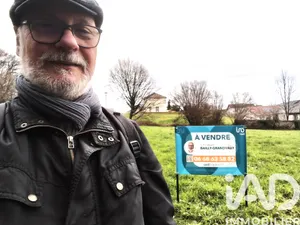 Terrain à bâtir à Rioz (70190)