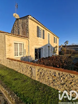 Maison de campagne à Saint-Jean-de-Beugné (85210)