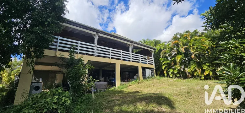 Maison 5 pièces 116 m² · à Sainte-Anne · 116 m² · 385 000 €