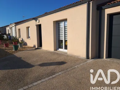 Maison à Sainte-Foy (85150)