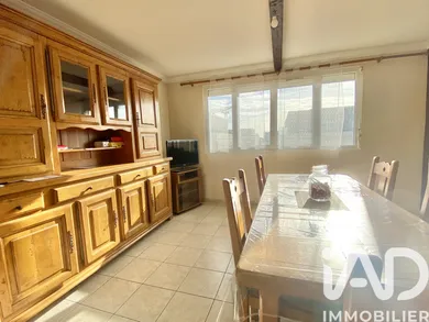 Apartment in Thiais (94320)