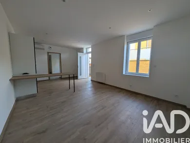 Apartment in Oyonnax (01100)