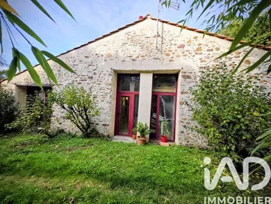 House in La Marne (44270)