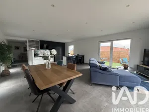 Maison traditionnelle à Mur-sur-Allier (63115)