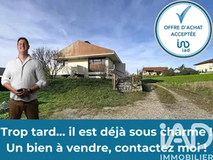 Maison traditionnelle à Cranves-Sales (74380)