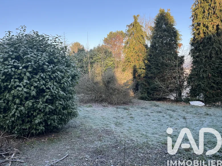 Terrain 1300 m² · à Bâtir À Pont-Audemer · 1 300 m² · 138 000 €