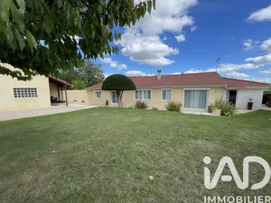 House in Richebourg (78550)