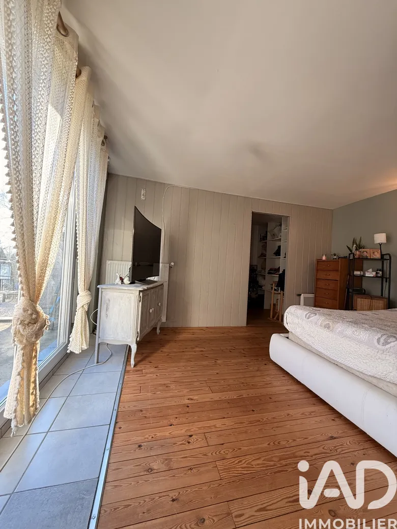 Maison 7 pièces 237 m² · à Ecques · 237 m² · 270 000 €