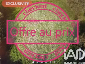 Terrain à bâtir à Chazelles (16380)