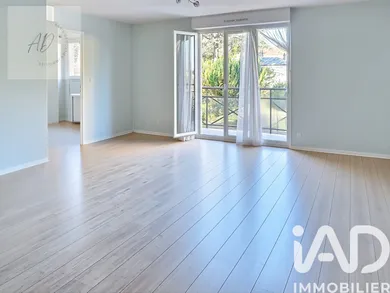 Apartment in Thiais (94320)