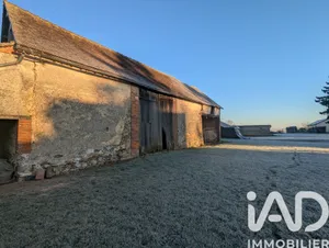 Maison de campagne à Saint-Laurent-la-Gâtine (28210)